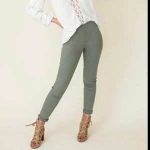 NWT Joyfolie Brytny High-Waisted Green Jeggings Sz 32 Women